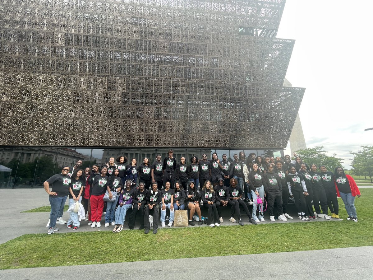 ShalondaDavis (@sdavis1908) on Twitter photo It was a great experience to share with my students today. Everyone had a chance to see our history and read stories from our ancestors. It’s a blessing to have this amazing museum so close to our community. <a href="/NMAAHC/">Smithsonian’s NMAAHC</a> <a href="/JohnChampeHS/">John Champe High School</a> <a href="/SolomonTWright1/">Solomon T. Wright</a> <a href="/LeeMCarter3/">Lee M Carter</a> <a href="/LCPSOfficial/">LCPS News</a> It was a great experience to share with my students today. Everyone had a chance to see our history and read stories from our ancestors. It’s a blessing to have this amazing museum so close to our community. <a href="/NMAAHC/">Smithsonian’s NMAAHC</a> <a href="/JohnChampeHS/">John Champe High School</a> <a href="/SolomonTWright1/">Solomon T. Wright</a> <a href="/LeeMCarter3/">Lee M Carter</a> <a href="/LCPSOfficial/">LCPS News</a>