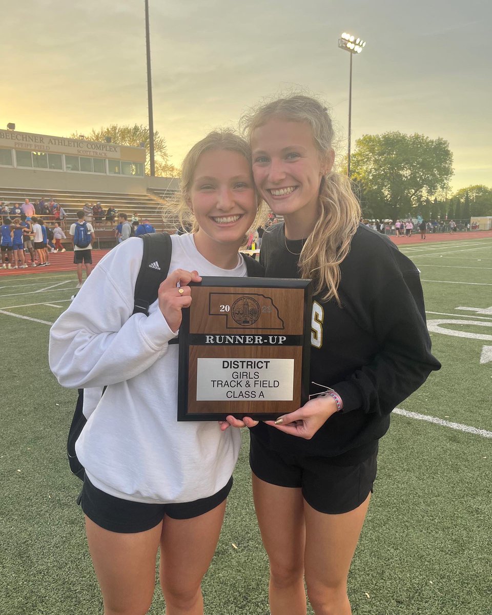 6 weeks ago we didn’t even know the sport…today we qualified for state 💛🖤 we are so excited for our high jumpers!  @lizbassett_ @audrey_bassett4 #weareburke #districtrunnersup🏆
