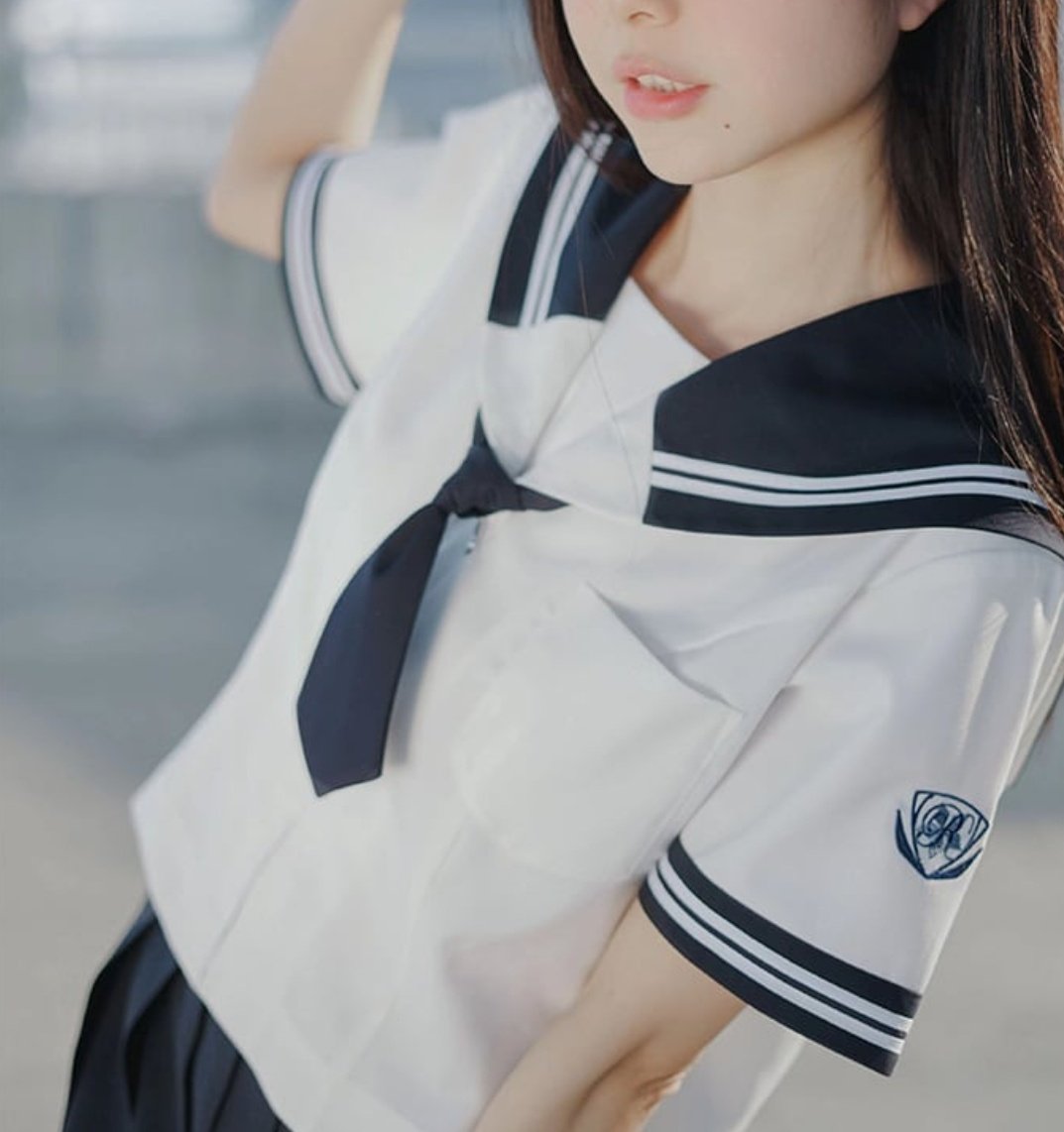 sakurabloom0's tweet photo. 夏服セーラーは青春の服✨ https://t.co/M6jbLRYKM7