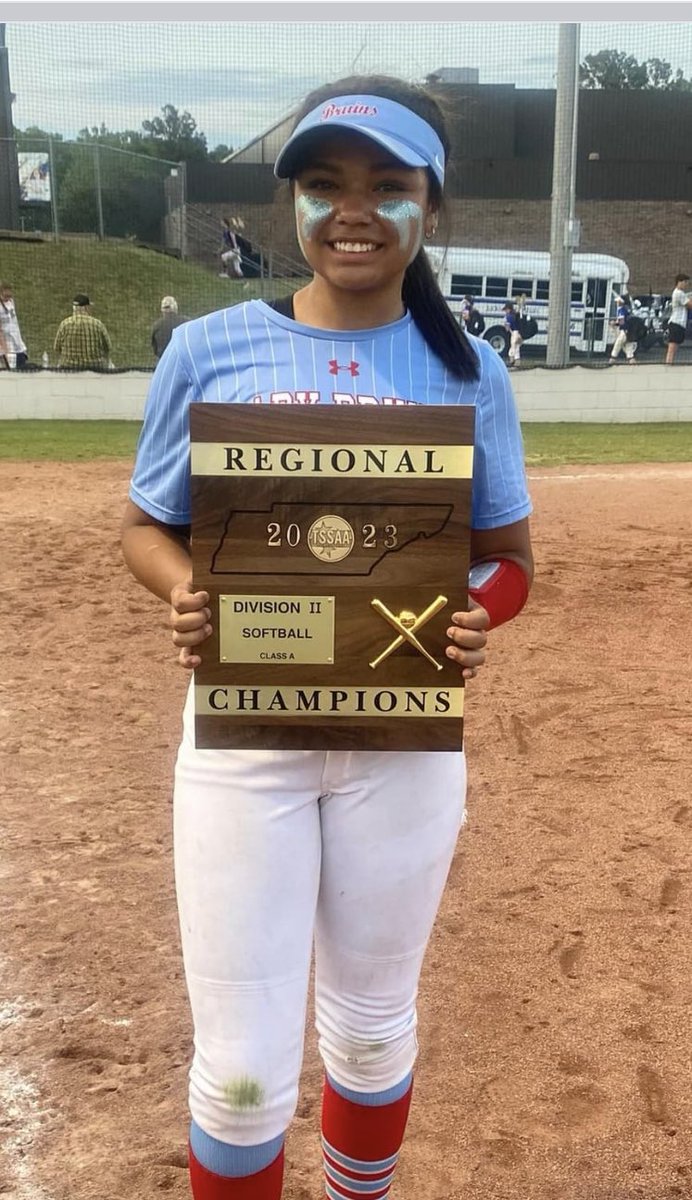 maddiep2026's tweet photo. Big win tonight 7-5 for the regional championship. Now back to the grind #substate2state @Acozart44 @LauraMatthews12 https://t.co/dtvRbCkm6Y