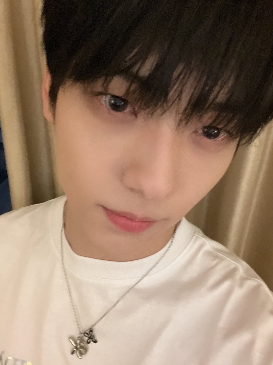 TXT_members tweet picture