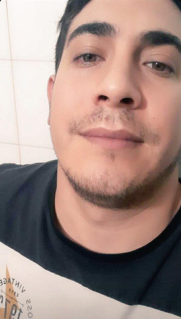 PolyCaldelas's tweet photo. Noche tranquila de guardia https://t.co/rhqYK68t7c