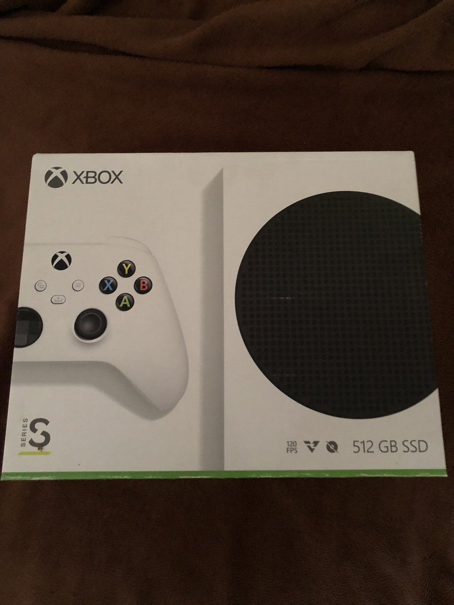 Tengo un Xbox series s nuevo sellado más barato que en tienda por si a alguien le interesa 💸😁