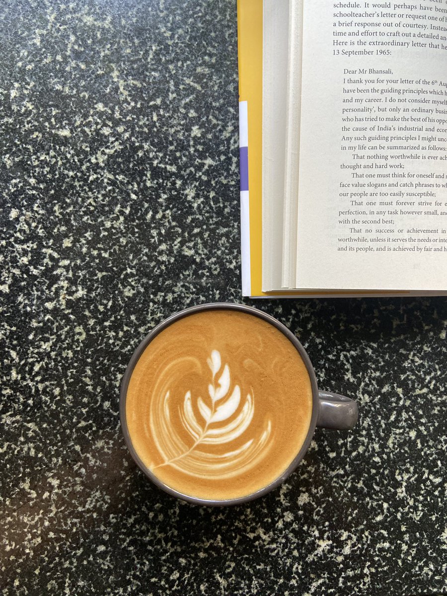 adhisavla's tweet photo. Just a random thread of lattes ☕️ https://t.co/dEJXFkvfxZ