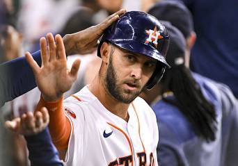 LaurieC_64's tweet photo. #Hensley single ⚾️💥👀@astros https://t.co/sBOHMuFILN