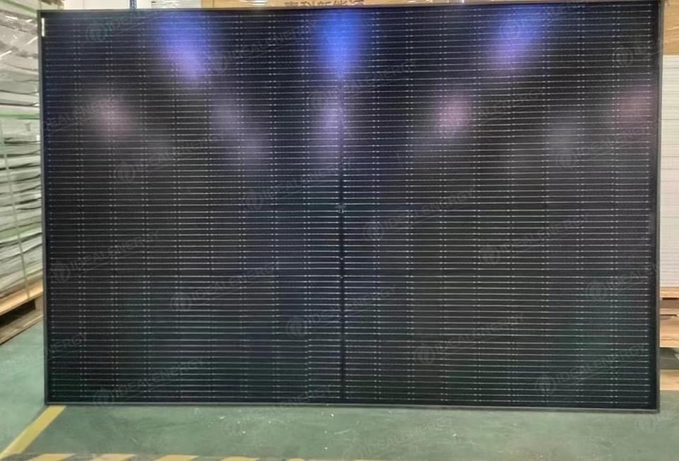 INE 400W All Black 
Module dimensions:1722*1134*35mm
🍀High Efficiency
🍀30 Years Warranty
🍀Competitive Price
🍀Fast Delivery
Get your free quote today ! Do not hesitate to DM us !
Whatspp :+8618051934203
sales@idealnewenergy.com
idealnewenergy.com
#solarenergy #solarpanel