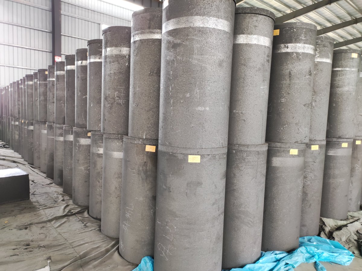 wenjiel60854689's tweet image. After 3 to 4 times in circulation in most cases, graphite is unable to continue to use it due to the oxidation and longitudinal cracks.
#Graphitization #NegativeMaterial #LithiumBattery #BatteryTechnology
#SustainableEnergy #RenewableEnergy #CarbonMaterials #EnergyStorage