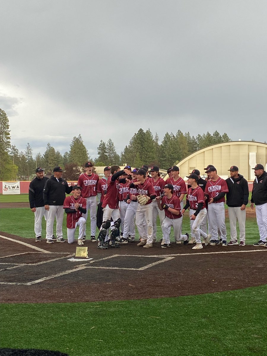 colvillehawkbsb's tweet photo. NEA DISTRICT CHAMPS!

Colville 14, Deer Park 0 (6 innings)

#OwnIt #jwb #GoHawks https://t.co/zwIXaFFD2y