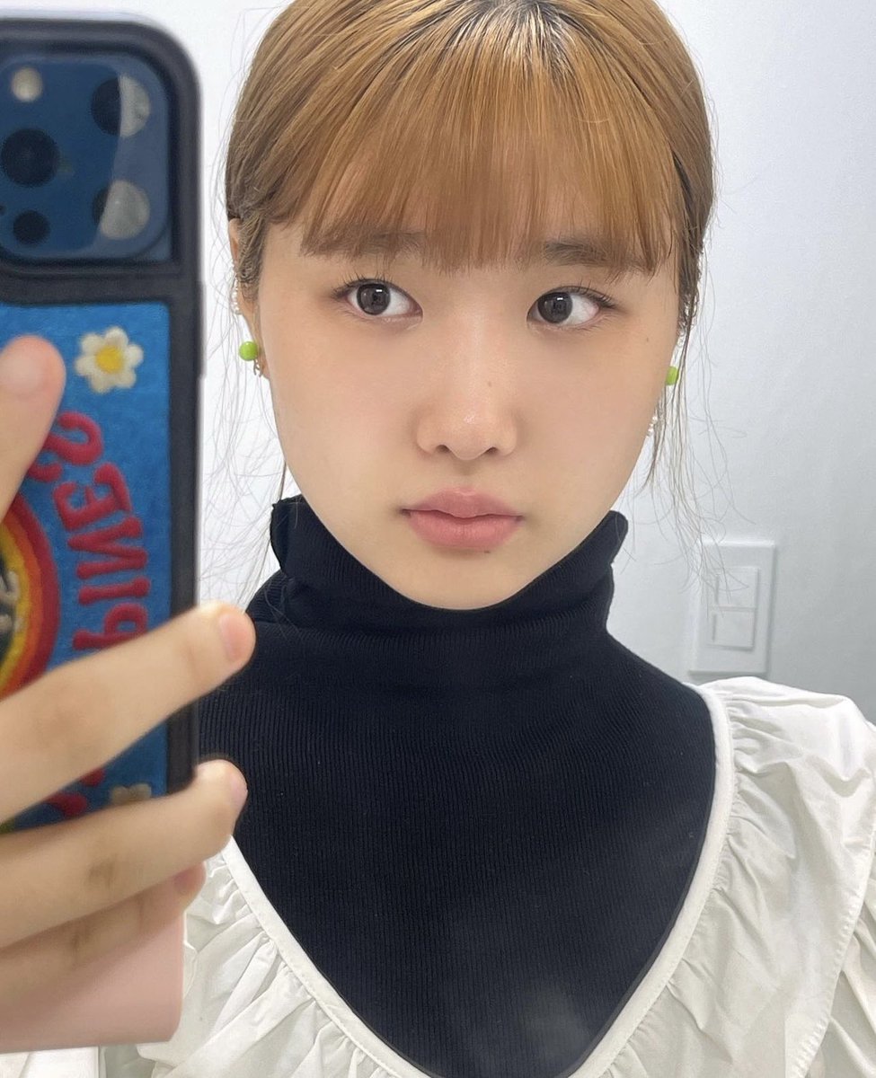 shinnayethinker's tweet photo. 230509 yebin instagram post
🐥
#예빈 #YEBIN #KIMYEBIN https://t.co/PY0wtSee3e