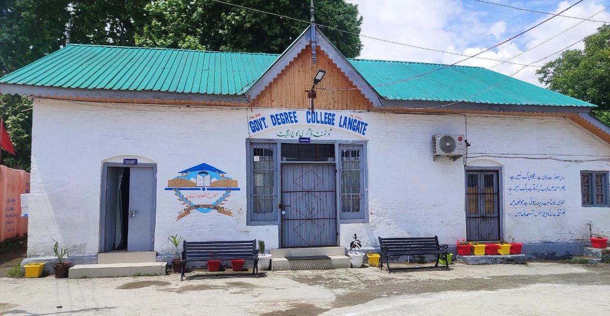 RisingKashmir's tweet image. #Despite #funds, #GDC #Langate awaits #construction

4 #years on, #govt #yet to #issue #administrative #approval

Reports @i_noor2022

@infokupwara
@dckupwara
@OfficeOfLGJandK

risingkashmir.com/despite-funds-…