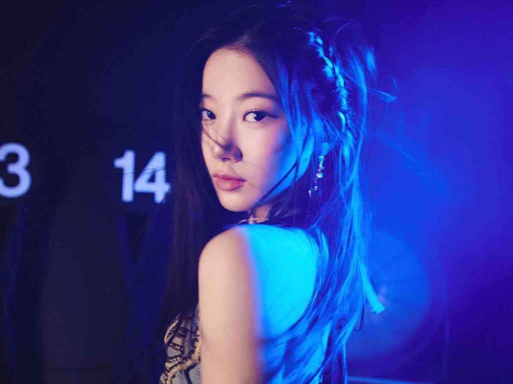 #WeverseMagazine #위버스매거진 #INTERVIEW 

KAZUHA：“害怕的时候，我就会回想自己小时候的样子” (2023.05.10) 

▶️ bit.ly/3W5mAsV