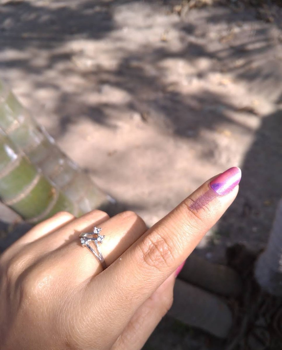 Devi_parvathy20's tweet photo. Voted for the right choice..🪷❤️🔥

#NannaVoteModige 
#BJPWinningKarnataka 
#BJPYeBharavase 
#BJP4Karnataka https://t.co/fuJ98DfRJl