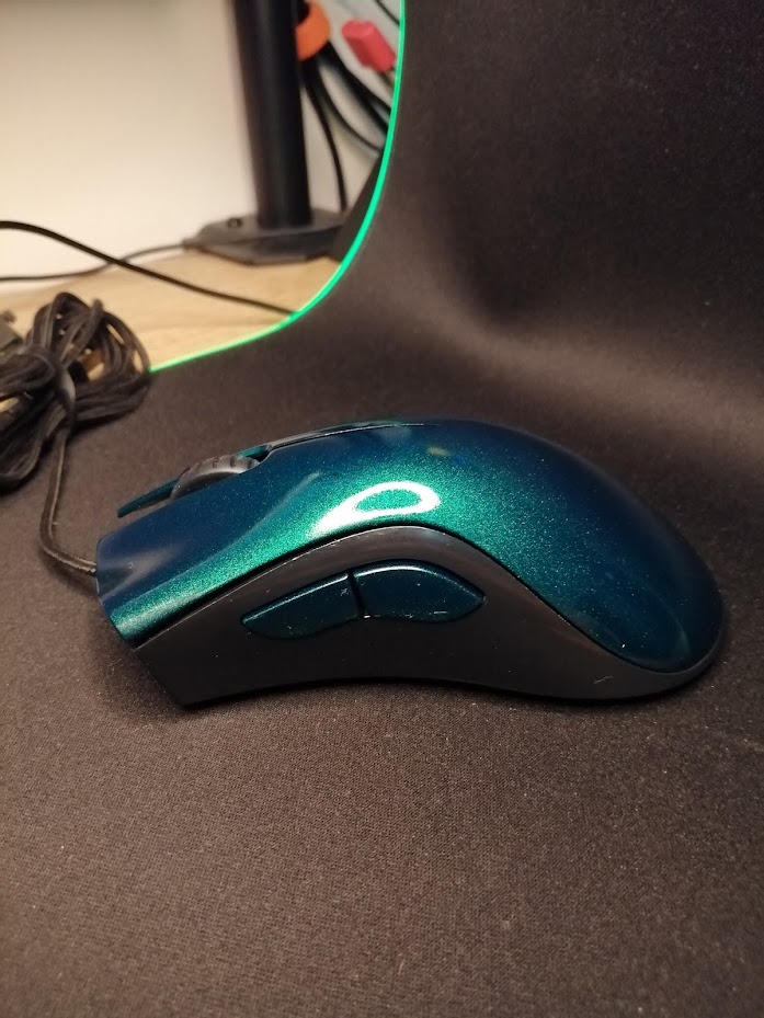customicemx's tweet photo. El tiempo vuela, el primer trabajo nunca se olvida...
Razer Deathadder Black 2013 Emerald.
#razer #mousemodding #mouse #custommouse https://t.co/RGUo3DMH9S