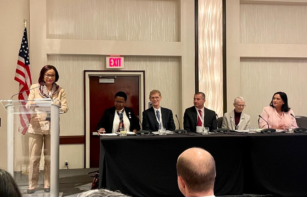 JosefaSacko's tweet photo. I had the honor to provide my remarks at the VACS initiative led by U.S. Special Envoy Dr. @CaryFowler_ also moderated by Dr. Lindiwe Sibanda, @CGIAR chair &AGRA alumni. #VACS focuses on advancing #climate_smart orphaned crops & I call on African #NARS to support the initiative. https://t.co/A8ZnnSH3Oe