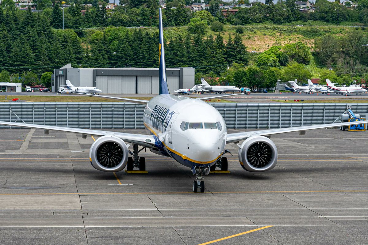 TravelGumbo's tweet image. #Ryanair #Expanding #Updating with #300PlaneOrder for  #737Max10  #ttot 

TravelGumbo NEWS
By Travelers, for Travelers

travelgumbo.com/blog/ryanair-g…