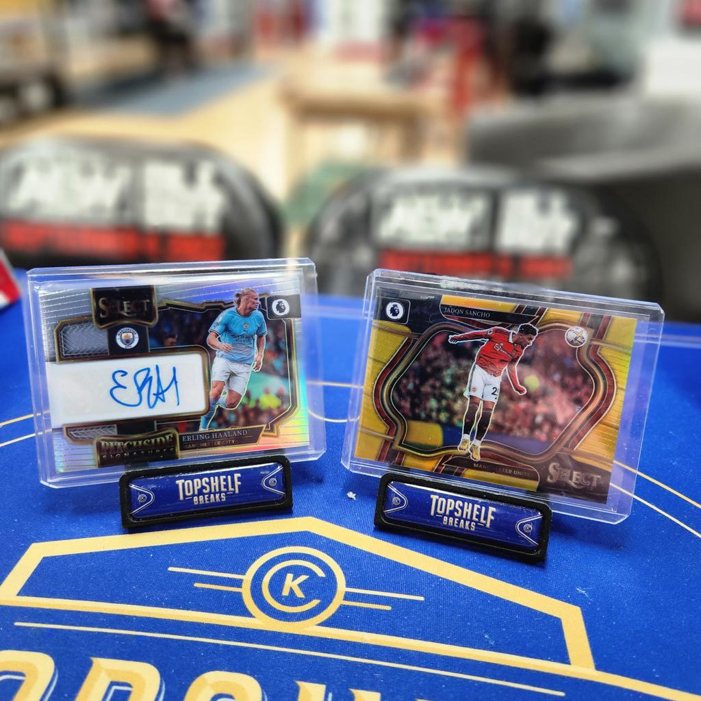 TopShelfBreaks's tweet photo. Nice box of @PaniniAmerica select EPL! #ClickIt2HitIt https://t.co/5sdGBXdTPR