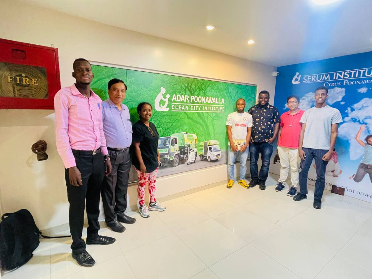OchanSanto's tweet photo. was great moment to meet the COO of Adar poonawala clean city initiative Mr. Malhar Karwande.
And Mr. Mangesh who works with the Janjawadi Waste management department. https://t.co/QG4isqGAVI