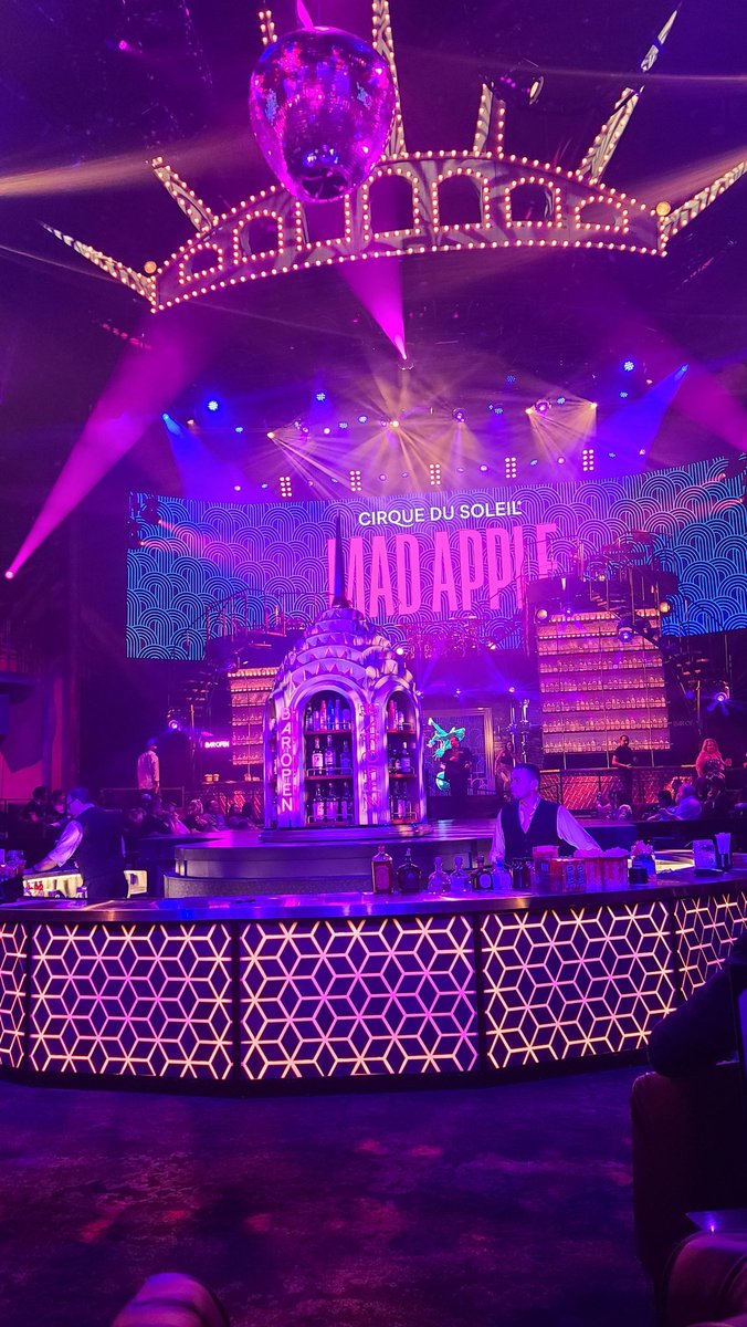 TableauTiff (@tableautiff) on Twitter photo Late show of #CirqueDuSoleil #MadApple after a long day of #data23. Late show of #CirqueDuSoleil #MadApple after a long day of #data23.