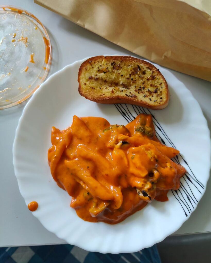 HavratMulgi's tweet photo. Breakfast be like this ❣️ https://t.co/CitP858yhJ https://t.co/VXCVVOLFo9