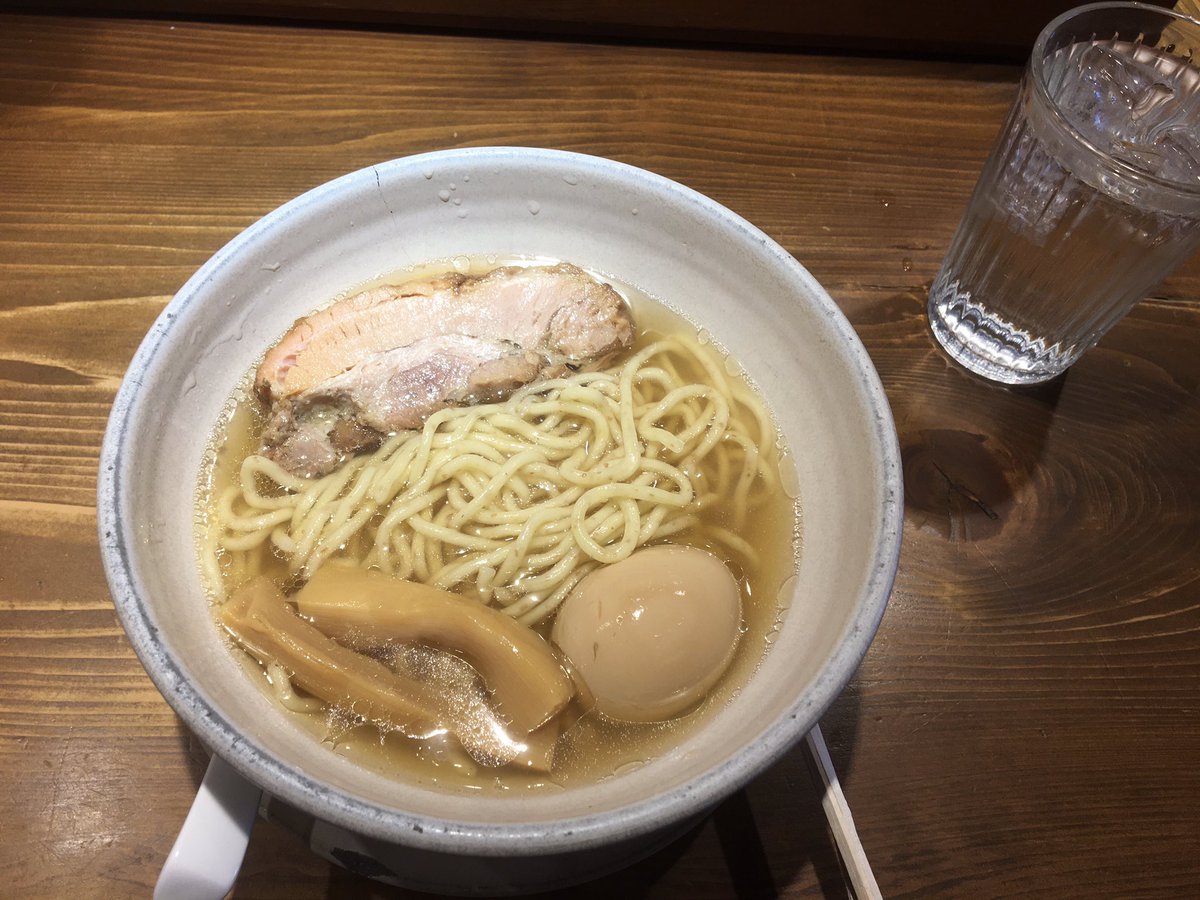Lvmrchildren's tweet photo. ミスチル31周年！！ということで人類みな麺類店に行ってきました！！今日はニシエヒガシエ、ポケットカスタネット、himawari が聴けました☺️今年もどんなミスチルが見れるか楽しみ！！ https://t.co/3riJnGlWJs