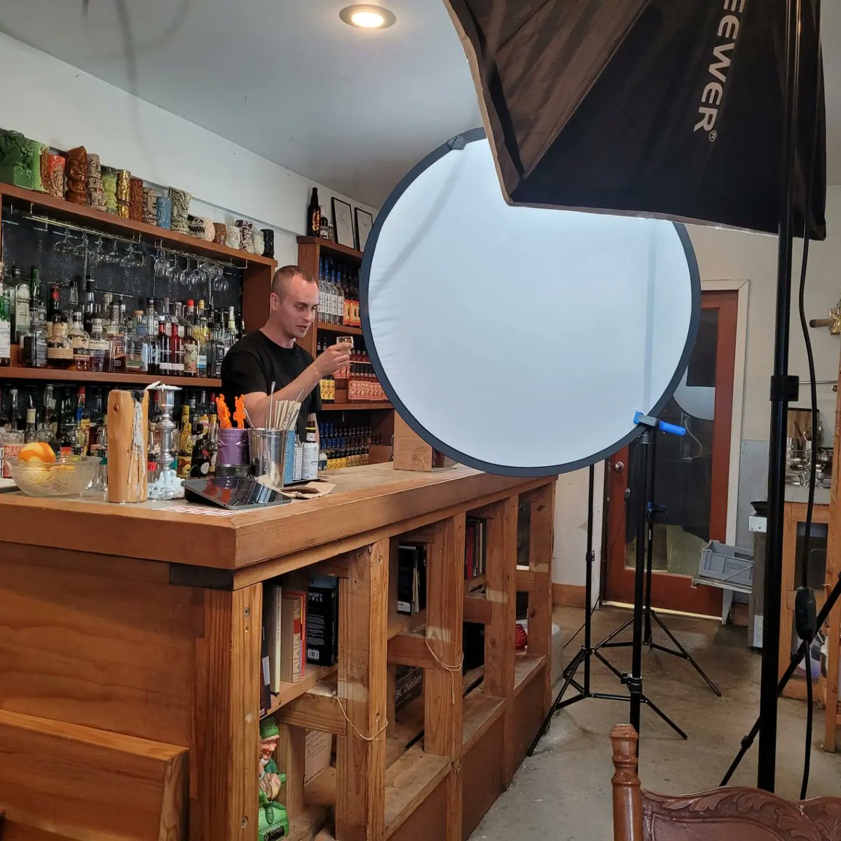 WhiskyNeighbour's tweet photo. Whisky Tasting Theater Sports! Tonight was too much fun, make sure to follow @SonsofVancouver to catch some of tonight's exploits when they release! #whiskyfun #sonsofvancouver #whiskyneighbour https://t.co/QaUOiarGFz