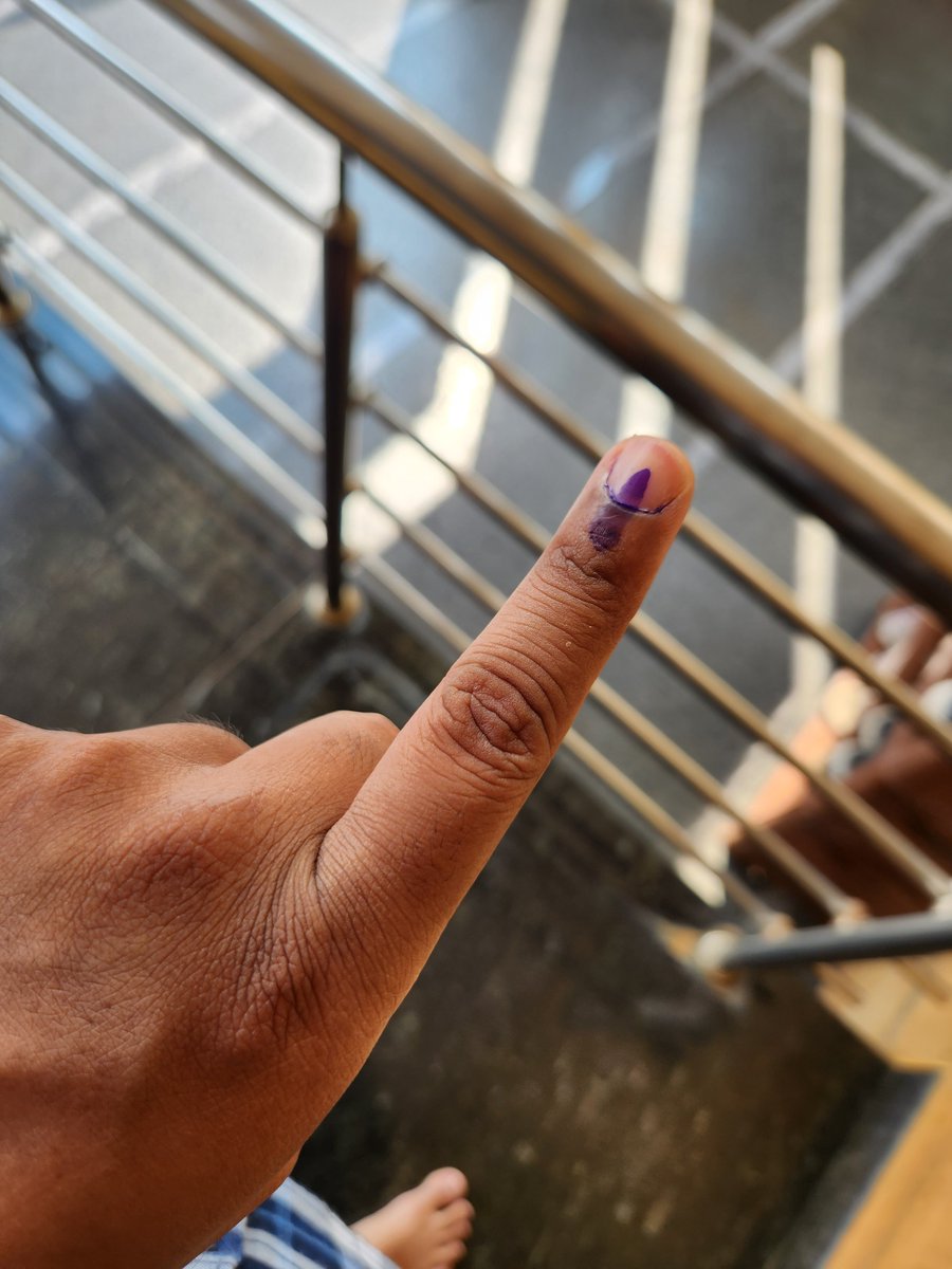 KrishnaPG7's tweet photo. Exercised my franchise

#KarnatakaAssemblyElection2023 
#Belagavi #Voting @ECISVEEP https://t.co/Z8ZolVKwQV
