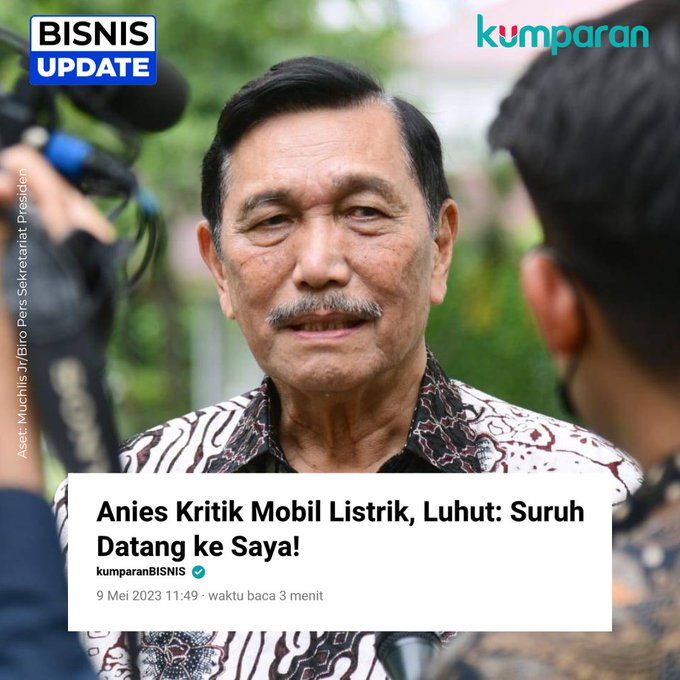 FaGtng's tweet photo. Memang betul kata @KrisyantoOni "Anies munafik , otak licik , mulut licin. 

Kritik mobil listrik tapi dia gelar Formula-E sampai ngutang. Betul-betul munafik ! 

Tinggalkan saja anies dengan kemunafikannya. 
Keributan Mobil Listrik Anies VS Luhut. 

Ternyata , Bupati kampung @achmadfauzi_wy sudah lebih dulu pakai mobil dinas Listrik. 
Keren😍
https://t.co/IGgEXugCUZ