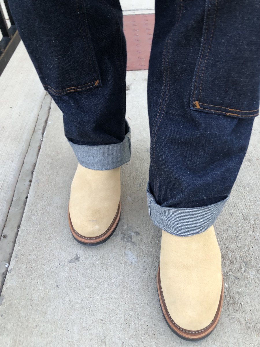 MyFavorites777's tweet photo. プリゾンブルースのダブルニージーンズにレッドウィング🔥
#gicipi🧥
#filmelange👕
#prisonblues👖
#vredwing🥾
----
#sneaker #sneakers #boots #ジーンズ #デニム #スニーカー #ブーツ #vintage #ビンテージ #アメカジ #古着
#ジチピ #フィルメランジェ #ペコス #vans #nike #ナイキ #バンズ https://t.co/BxDK9o9FyN