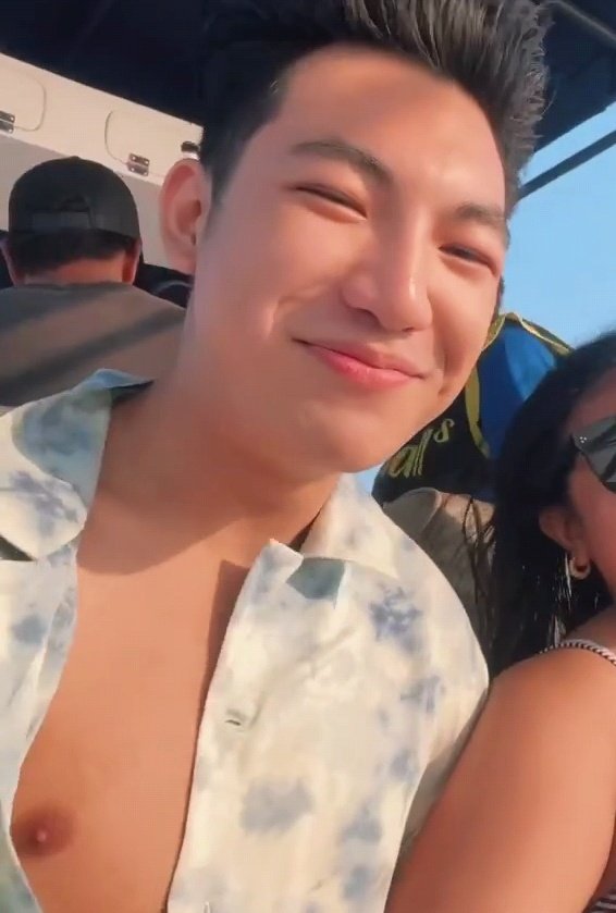 DarrenHottie's tweet photo. D' nipple 😄

#DARREN @Espanto2001 https://t.co/WB9R1WyLNv