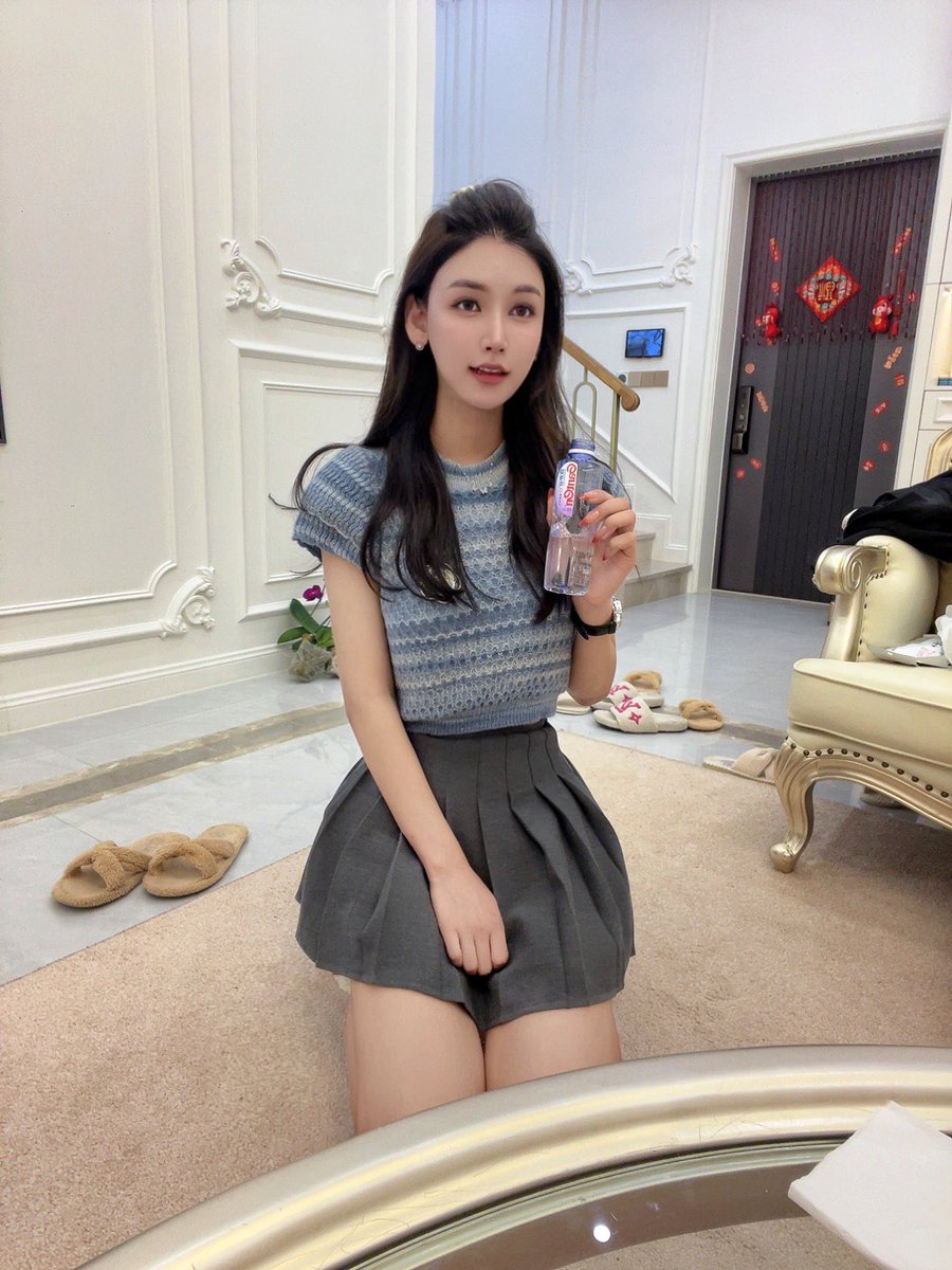 TS李智贤 on Twitter: 今天是居家小美女