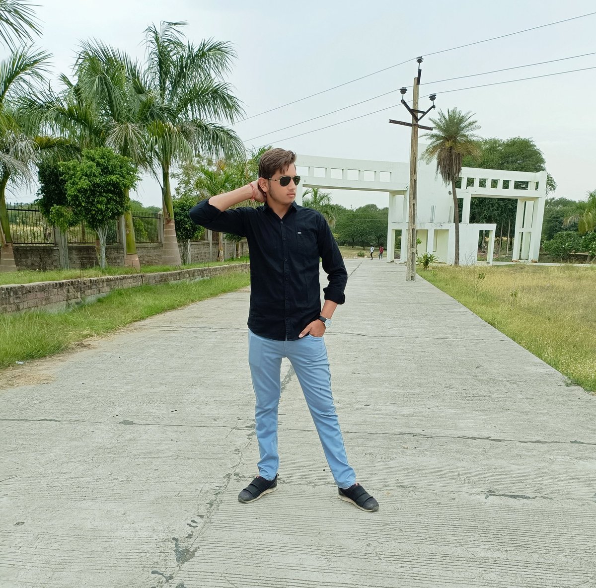 ravipatel295r's tweet photo. Ravipatel..14

It is also important to have attitude in life ,  💯
not for vanity, 💸

🔥 rather it is necessary to have attitude for self respect 💰❣️

#attitude #selfrespect #vanity #tweetme #explorepage #ravipatel295r https://t.co/Wlvqcx3bL2