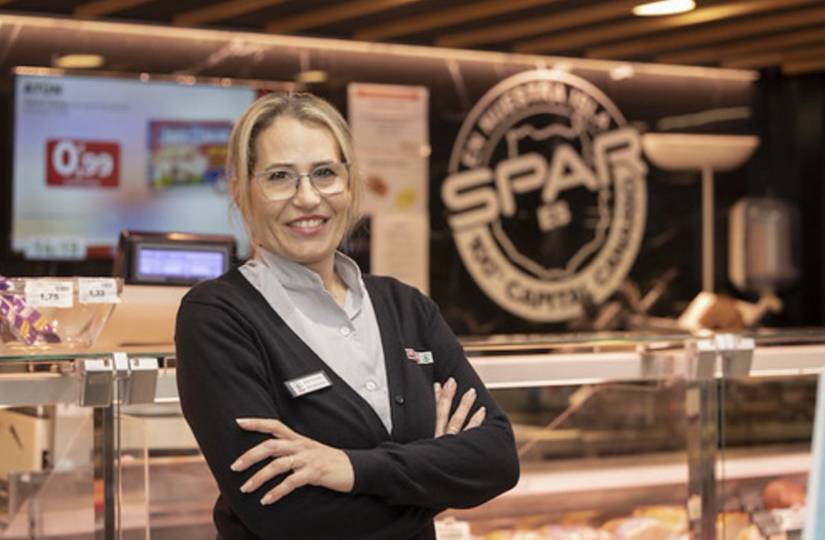 domingomartingc's tweet photo. #AnaEstupiñán, de #SPARZocoNegro, en #Arinaga, finalista de los #Premios #FMIStoreManager @SPARGranCanaria #Aguimes #Agüimes                                                    https://t.co/HKBwhv3gSy https://t.co/8v7FHgzBYS