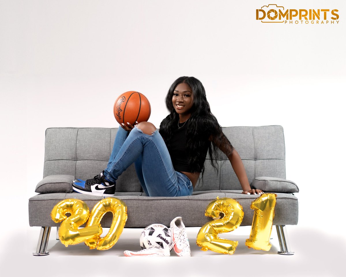 DomPrints's tweet photo. Graduation Photography #domprints https://t.co/3nIE7v7eR6