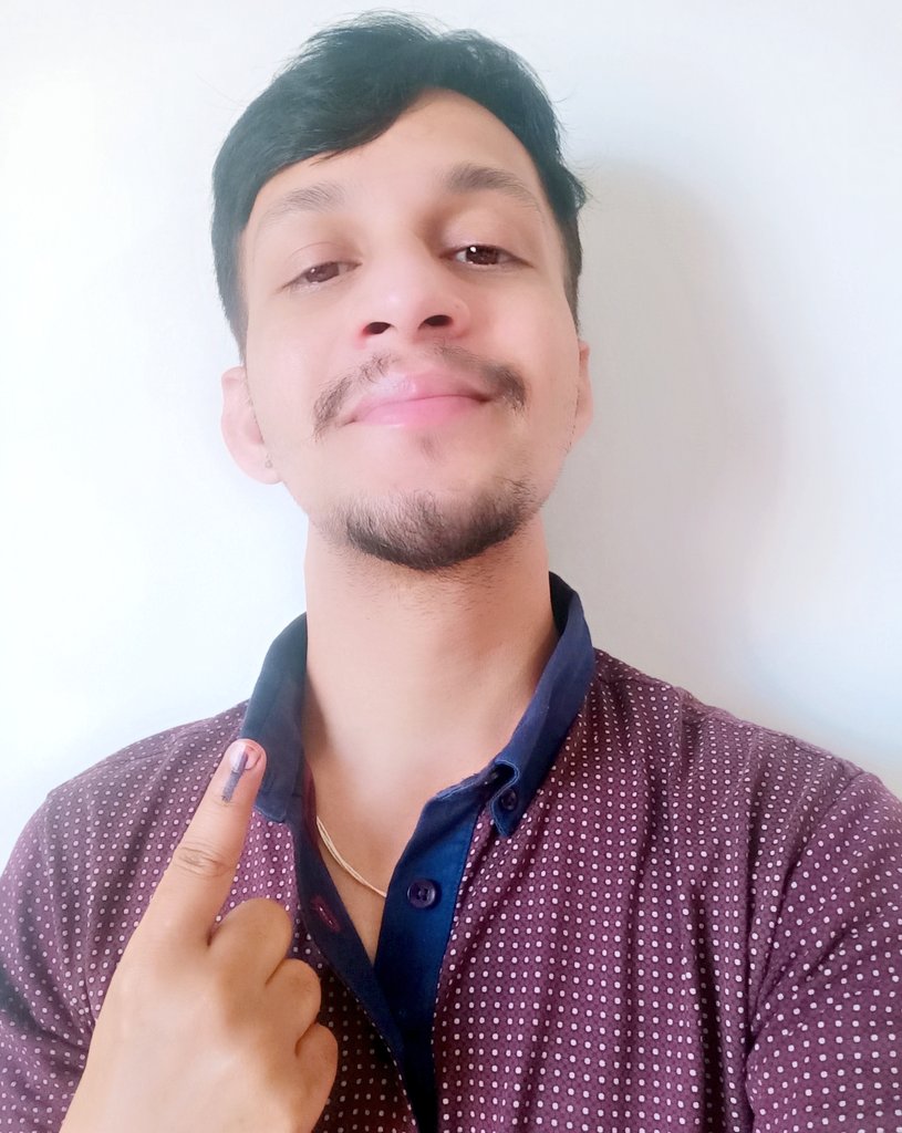 vikasmalnad's tweet photo. I exercised my fundamental right. Living in hopes Our biggest strength as a nation is our vibrant democracy. No nation in the world can match us in scale and execution! Long live our democracy. #AssemblyElections2023 #KarnatakaElection #ElectionCommission https://t.co/HvLXIldMWx