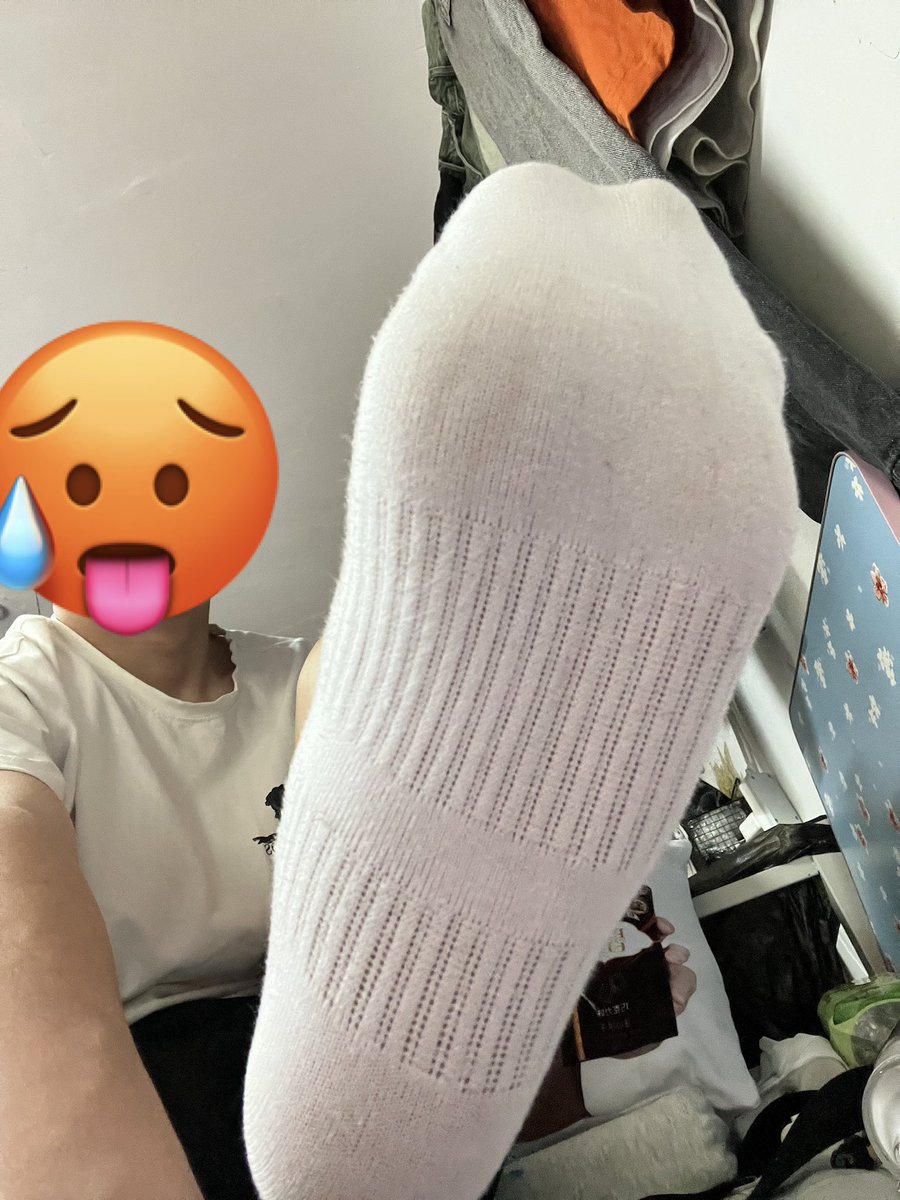 bijibo_'s tweet photo. 有弟弟想吃吗 原味🍌🍌 https://t.co/fRPBtGLrCH