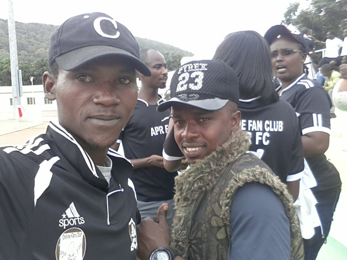 onlinefanclubz2's tweet photo. #PEACE_CUP 🏆 2023
Imikino ya ½ Sem Final:
@aprfcofficial Vs @SCKiyovuSports at Bugesera Stadium.
🕒 #15h00
@MukuraVS Vs @rayon_sports at Huye Stadium
🕒 #15h00
#Online_Media⚽🎺 https://t.co/rt4fWLv8W0