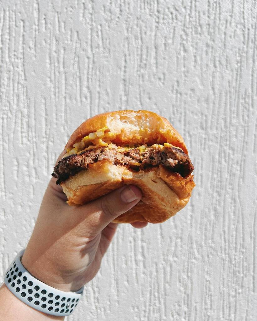 This is a burger appreciation account now. 😋😋😋 #sugereats instagr.am/p/CsDMlJjpur-/