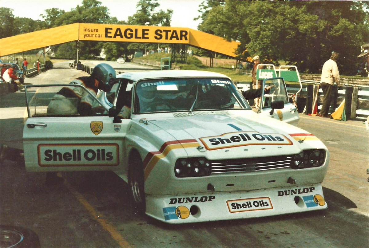 Pit Lane 1980s style at Oulton park <a href="/Oulton_Park/">Oulton Park</a> <a href="/Thundersaloons/">THUNDERSALOONS 🇬🇧🏁</a>