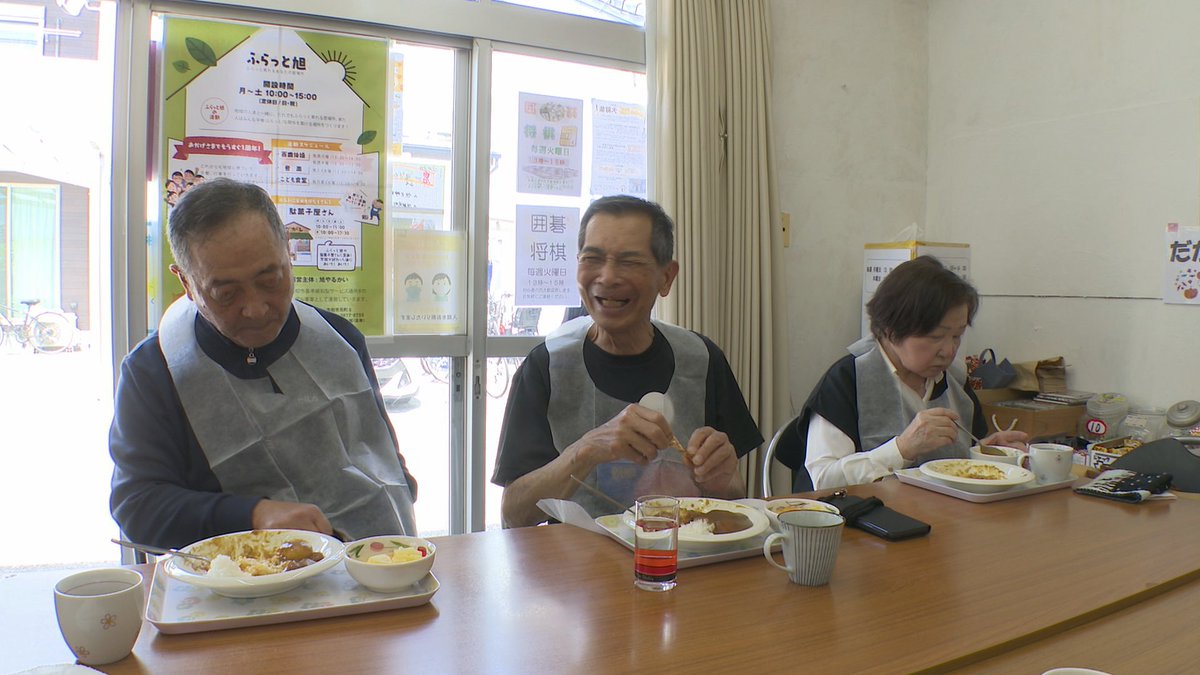 RKCNewsKochi's tweet photo. 5月10日(水) 午後6時15分~
▽台湾チャーター便 第1便が到着
▽四万十市でスイレンが見頃
▽新嘗祭に献上 香美市で田植え式
▼#MYCHANGE
高齢化社会の中で独居世帯が抱える課題に向き合う男性の人生の転機を紹介。 https://t.co/TIM0i6i0xN