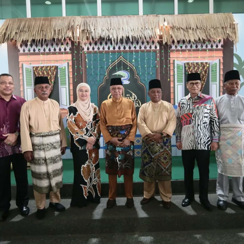 LPP_MALAYSIA's tweet image. 𝟗 𝐌𝐞𝐢 𝟐𝟎𝟐𝟑 | (𝐒𝐄𝐋𝐀𝐒𝐀)  𝐌𝐞𝐧𝐚𝐫𝐚 𝐋𝐏𝐏, 𝐊𝐮𝐚𝐥𝐚 𝐋𝐮𝐦𝐩𝐮𝐫

𝐊𝐄𝐌𝐄𝐑𝐈𝐀𝐇𝐀𝐍 𝐌𝐀𝐉𝐋𝐈𝐒 𝐇𝐀𝐑𝐈 𝐑𝐀𝐘𝐀 𝐀𝐈𝐃𝐈𝐋𝐅𝐈𝐓𝐑𝐈 𝐋𝐄𝐌𝐁𝐀𝐆𝐀 𝐏𝐄𝐑𝐓𝐔𝐁𝐔𝐇𝐀𝐍 𝐏𝐄𝐋𝐀𝐃𝐀𝐍𝐆 𝟏𝟒𝟒𝟒𝐇/𝟐𝟎𝟐𝟑𝐌

Tekan Link 👇🏻
m.facebook.com/story.php?stor…