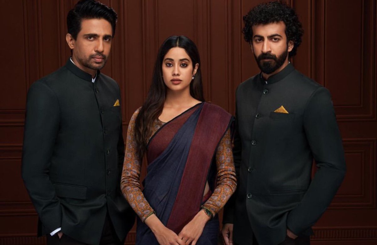 Sivaprasanth5's tweet photo. #ULAJH ✨ - The Patriotic Thriller.
Shoot starts from end of this month.
Cast - #janhvikapoor #GulshanDevaiah #RoshanMathew
Direction - #SudhanshuSaria (#Loev #KnockKnockKnock)
Production - @JungleePictures https://t.co/EPWA8l76Tm
