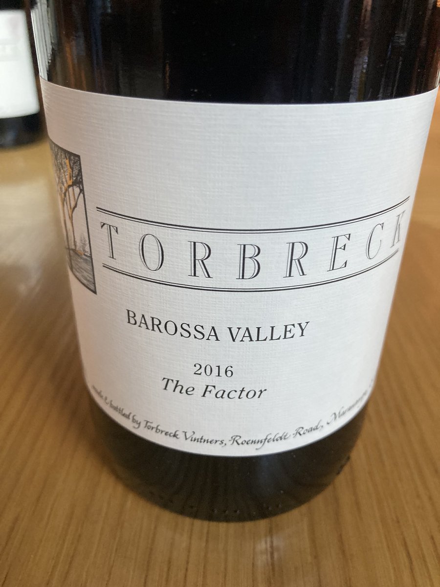 Powerful and concentrated and made from old vines, this is hitting its stride at seven years of age. @TorbreckBarossa has held some back as an aged release - and it still has a long way to go. @BenYoffa #wine #winetasting🍷 @barossawines #maturewine