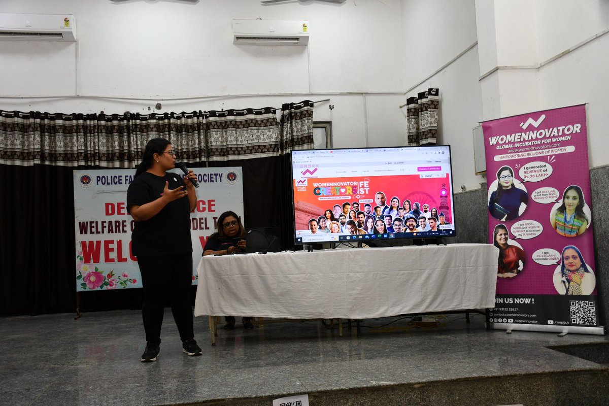 pfws1's tweet photo. #PFWS की पहल ‘हुनर बनेगा पहचान’ में @womennovator के साथ पहले सत्र का आयोजन कराया गया जहां ५० से भी अधिक @DelhiPolice परिवार की महिलाओं ने सफलता के लिए बुनियादी चीजें सीखकर शुरुआत की । वरिष्ठ सदस्या श्रीमती गीता पाठक ने @triptishinghal जी व उनकी टीम को प्लांटर के साथ धन्यवाद दिया https://t.co/uy4VUdLcht
