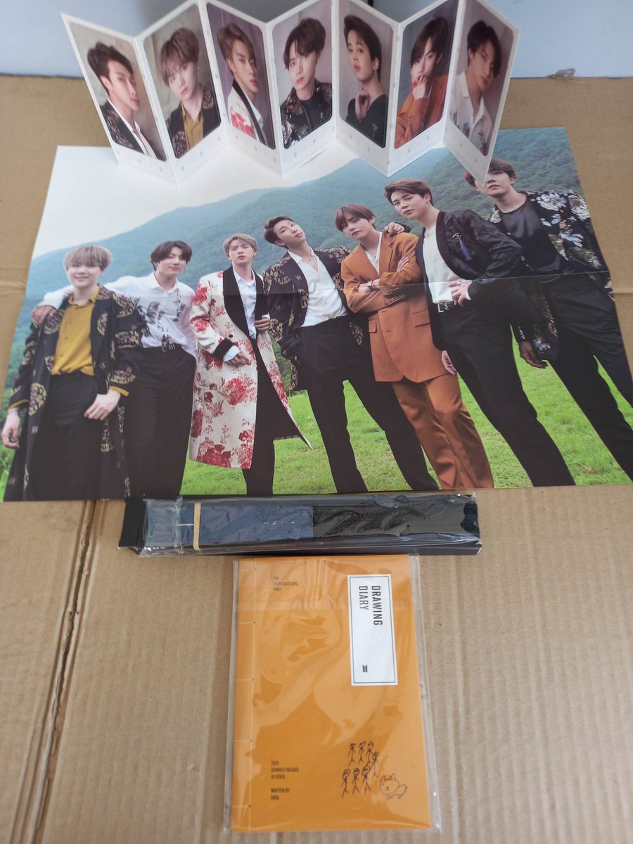 minjimsfltr's tweet photo. WTS LFB

Bts summer package 2019

P2500

#wts #lfb #phonhand #bts https://t.co/nFh4OEC0wF