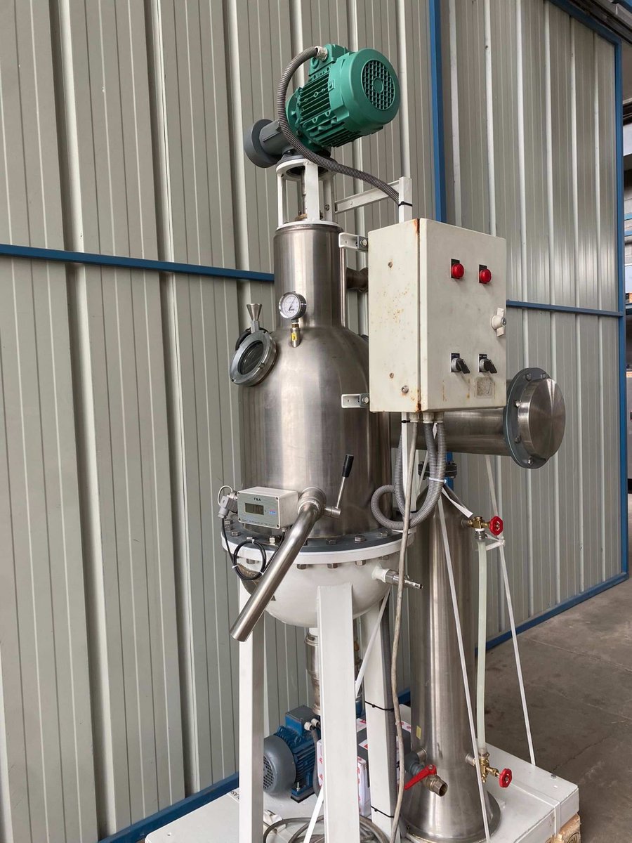 Osertech_indus's tweet photo. // Before - After //

We recently refurbished a pilot evaporator for a client order. Have a look on the changes : 
- New seals replacement
- New motors replacement
- Cleaning / Painting / polishing
- Verification / tests

Used equipment can always have a second life. https://t.co/JJ6CqqOM6r