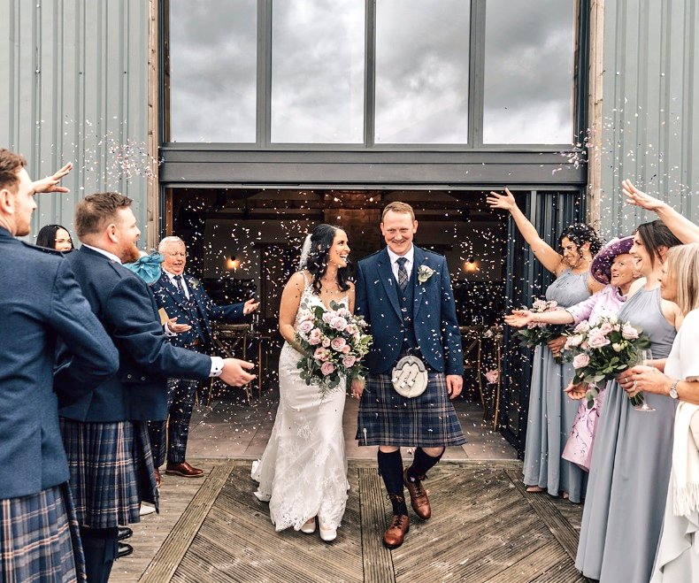 JosieNeuro's tweet photo. My favourite weekend ever ❤️🥰😍

Back to science after marrying my big island man in front of my family &amp; friends 😁💕

#Scotland #wedding @Tandem_Photo #backtoscience #weddingday https://t.co/RMP5IJqTQR