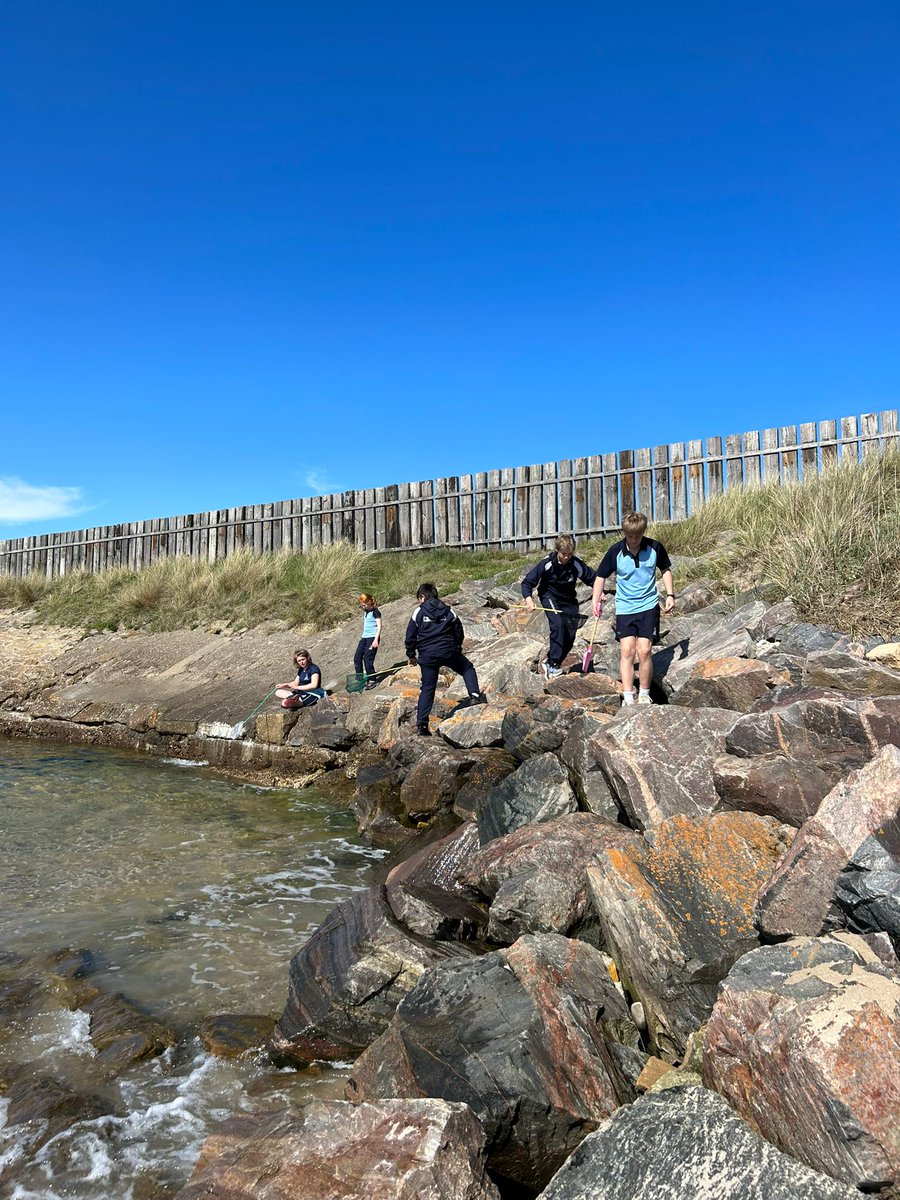 Making the most of our beautiful local surroundings and learning about coastal areas #thisisourclassroom #livinglimpets #broaderexperiencesbroaderminds @gordonstoun