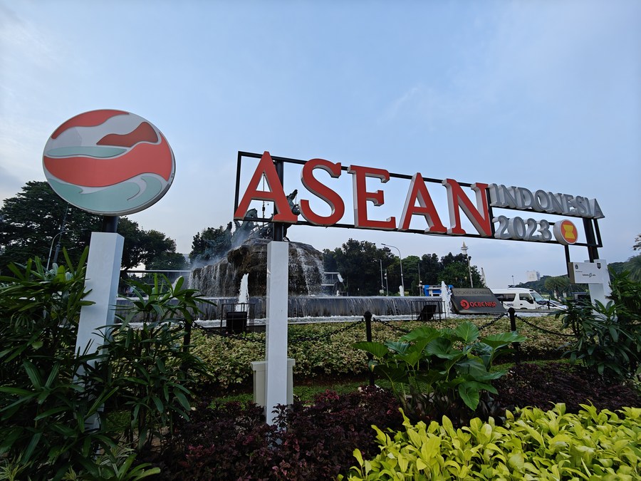 CaexpoOnline's tweet photo. Themed "ASEAN Matters: Epicentrum of Growth," the #42ndASEANSummit officially kicks off in Indonesia's Labuan Bajo on Wed, mainly focusing on issues including #ASEAN centrality, economic growth and integration. https://t.co/WZunGpSfVC