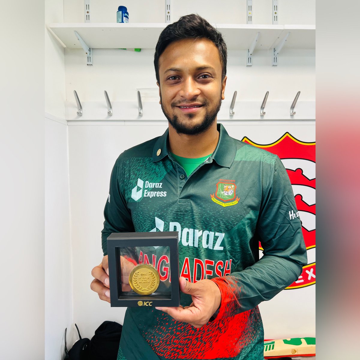 ICC's tweet photo. Shakib Al Hasan brought magic to March 2023 and took home the ICC Men’s Player of the Month award 🌟

✍: https://t.co/Lp6zrM5ZWb https://t.co/82Oue0CkGQ