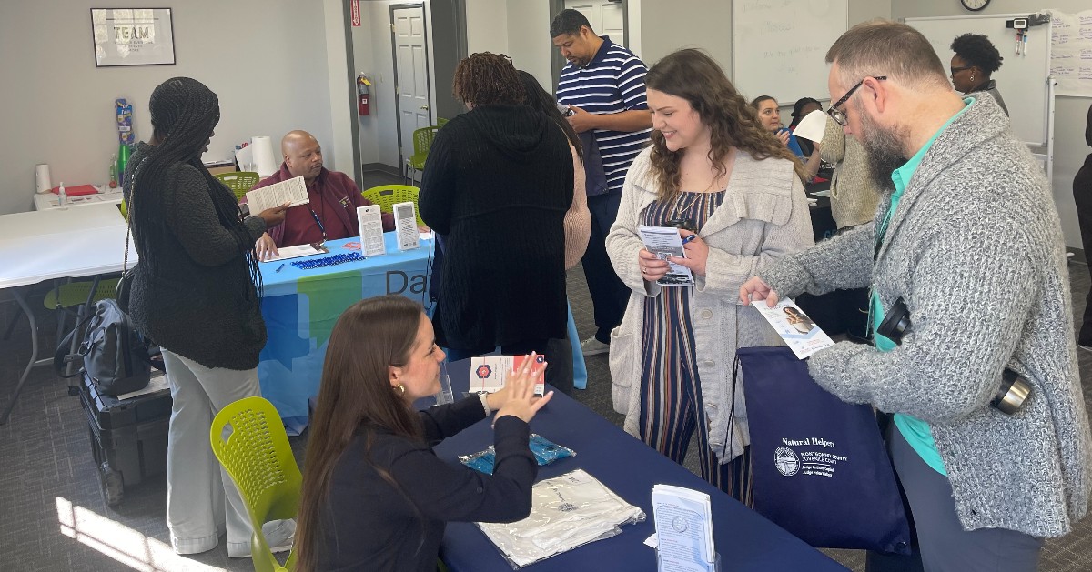 ChoicesCCS's tweet photo. Thanks to all the providers who came to our Ohio office to talk with staff about ways to improve the lives of youth and their families. @GDAHA  @cityofdayton  Caterpillars to Butterflies  Dayton Boys &amp; Girls Club  Montgomery County Juvenile Court - Volunteer Services https://t.co/8f8h9SlRm9